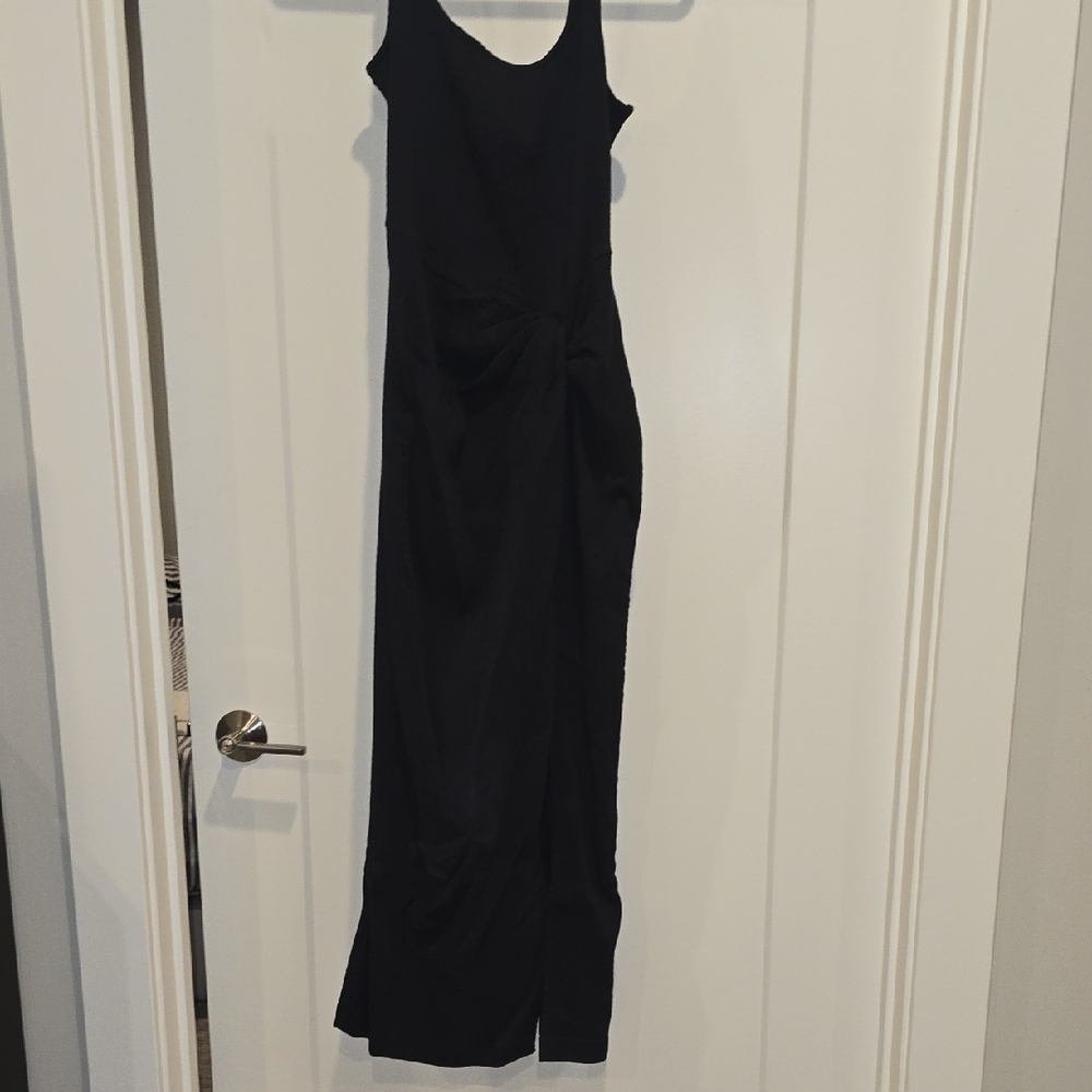 Elegant Black Sleeveless Maxi Dress
